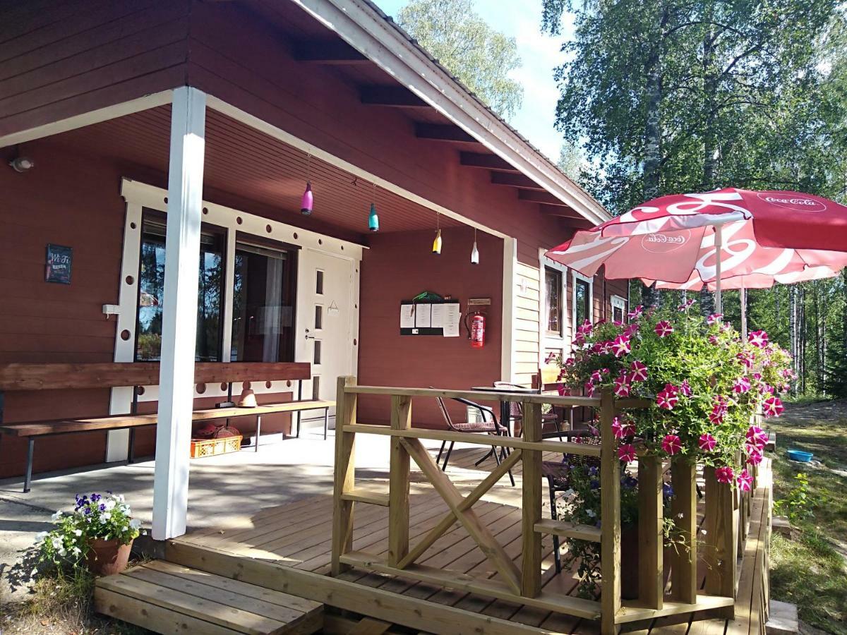 Pirttiniemen Lomakylae Hotel Muurasjärvi Buitenkant foto