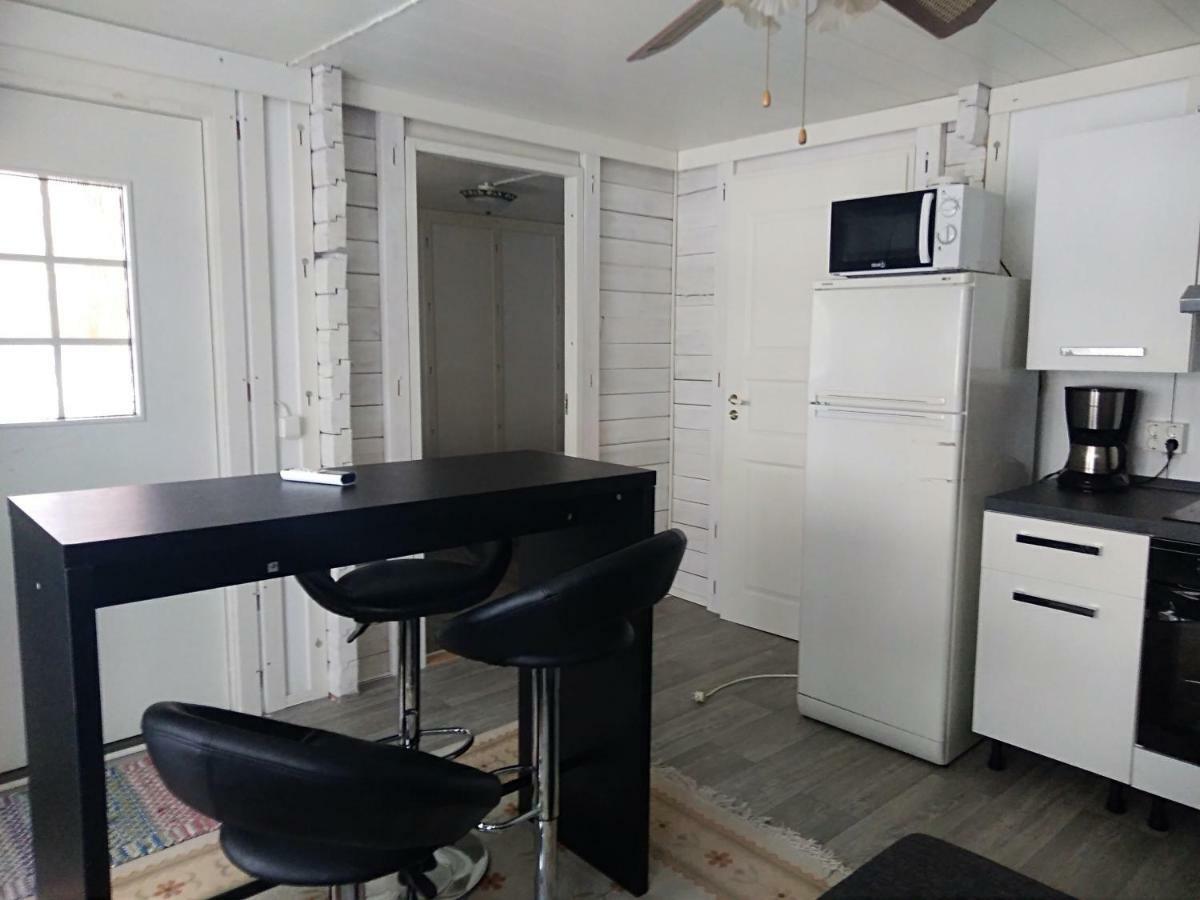 Pirttiniemen Lomakylae Hotel Muurasjärvi Buitenkant foto